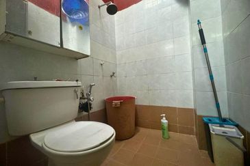 BEST DEAL! Renovated! Double Storey Terrace Damai Perdana, Cheras for Sale!