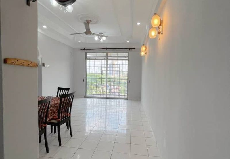 Tasik Heights Apartment