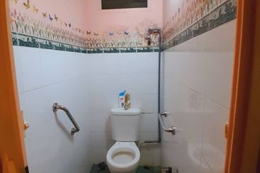 HOT DEAL! One & 1 1/2 torey Terrace House  AU5 Keramat , KL for Sale!