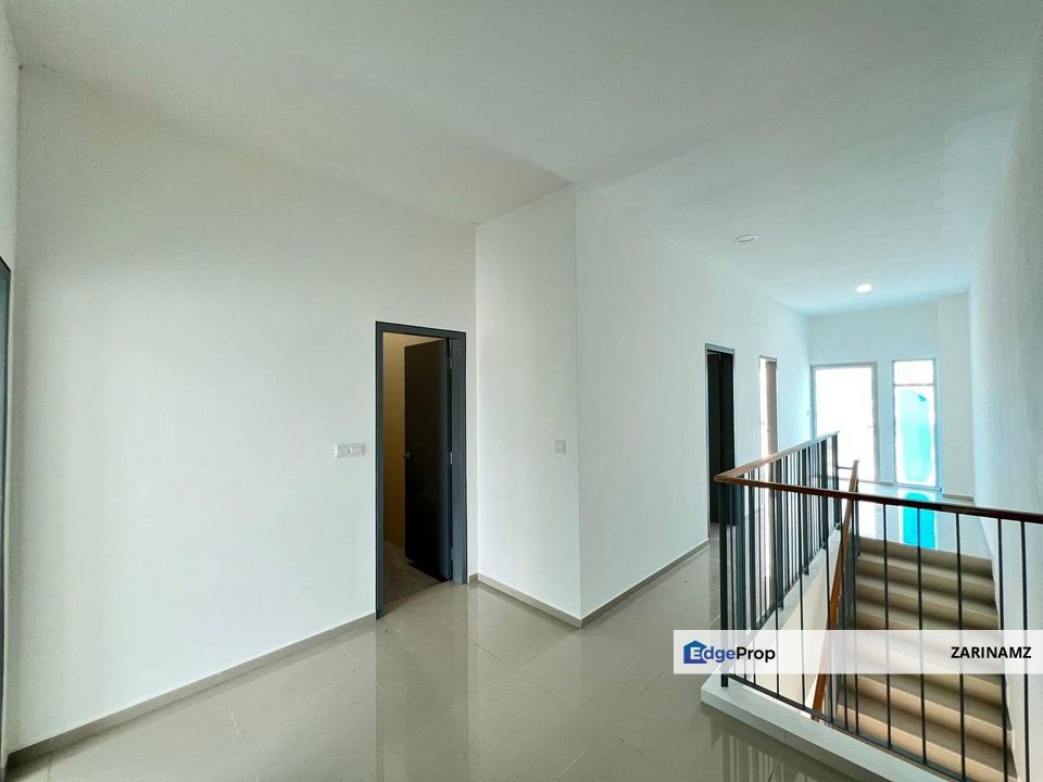 Double Storey Link House, Lake Villa Casawood Cybersouth, Dengkil for Rent!, Selangor, Dengkil