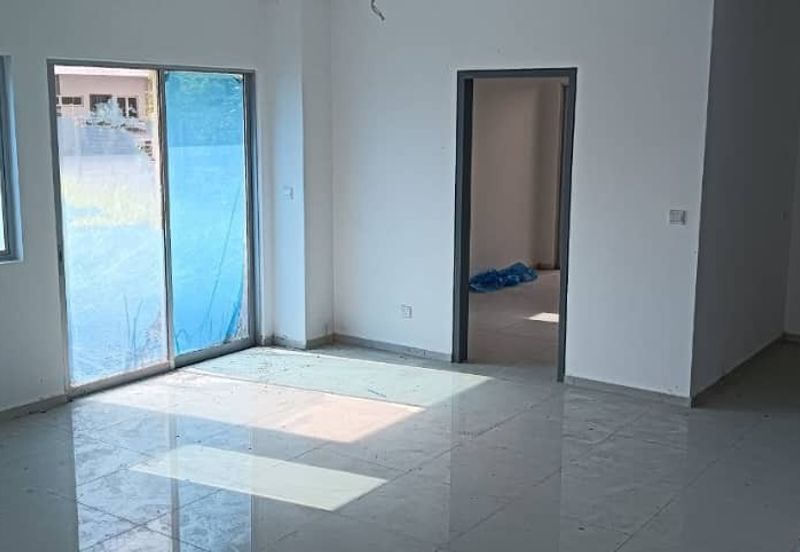 HOT DEAL! Corner lot! Double Storey Link House at Casawood Cybersouth for Sale!