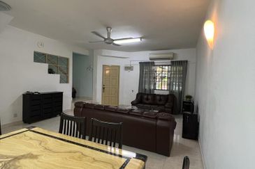 Double Storey Terrace House, Fully Furnished! at Seksyen 3, Bangi for  Rent!