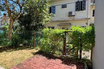 Double Storey Terrace House, Fully Furnished! at Seksyen 3, Bangi for  Rent!