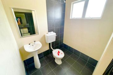 TAMAN LAGENDA TELUK INTAN