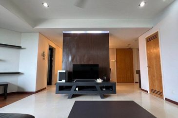 FULLY FURNISHED - I-Zen Kiara 2 Mont' Kiara for Sale!