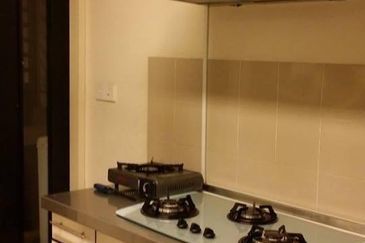 FULLY FURNISHED - I-Zen Kiara 2 Mont' Kiara for Sale!