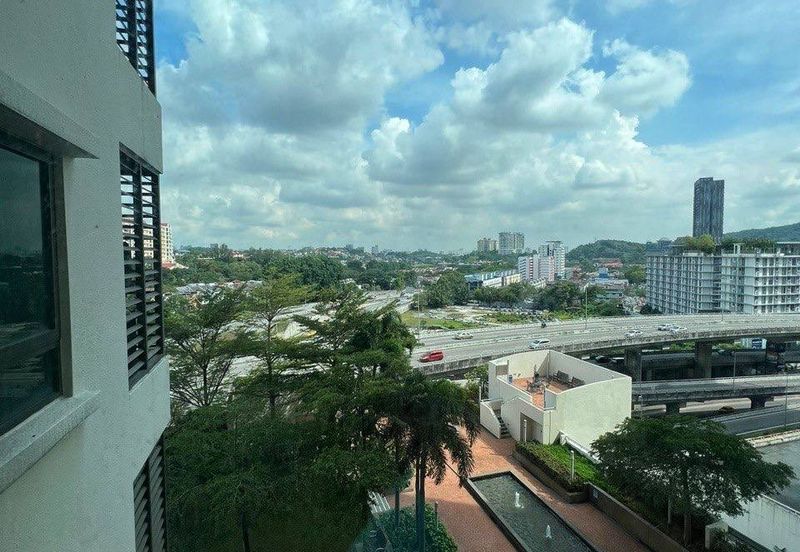 FULLY FURNISHED - I-Zen Kiara 2 Mont' Kiara for Sale!