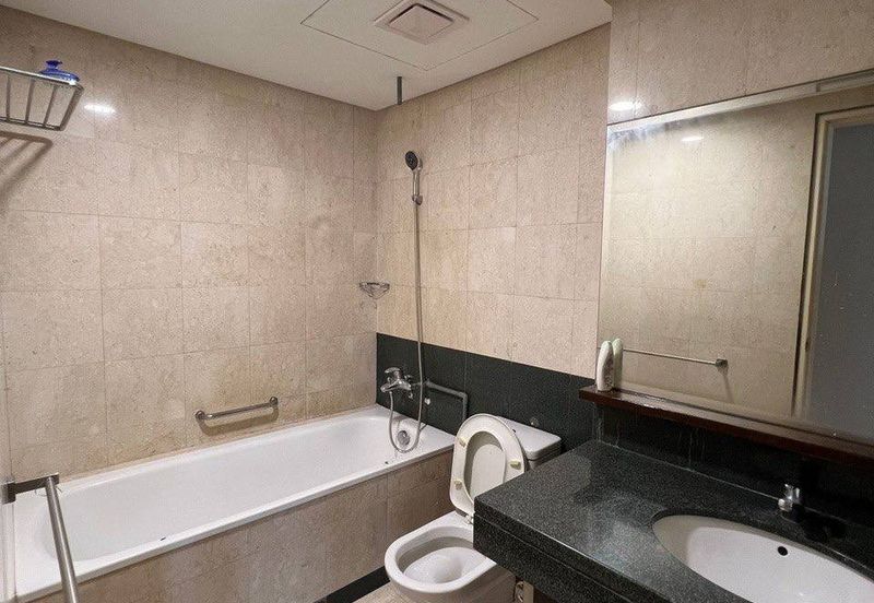 FULLY FURNISHED - I-Zen Kiara 2 Mont' Kiara for Sale!