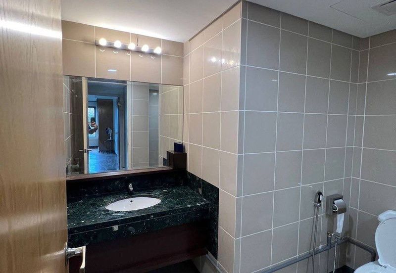 FULLY FURNISHED - I-Zen Kiara 2 Mont' Kiara for Sale!