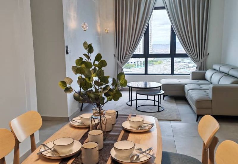 Meta City Residence at Seri Kembangan Near MRT for Rent!