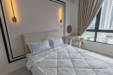 Meta City Residence at Seri Kembangan Near MRT for Rent!