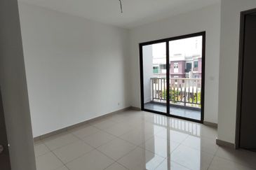 New Townhouse Bandar Puteri, Bangi for Rent!