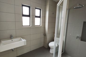 New Townhouse Bandar Puteri, Bangi for Rent!