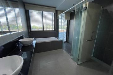 3 Storey Link House @Sejati Residences, Cyberjaya for Rent!