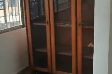 BEST LOCATION! Block C Desa Pandan, K. Lumpur for Sale!