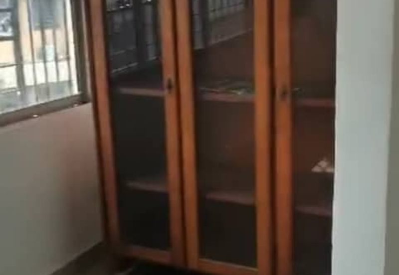 BEST LOCATION! Block C Desa Pandan, K. Lumpur for Sale!