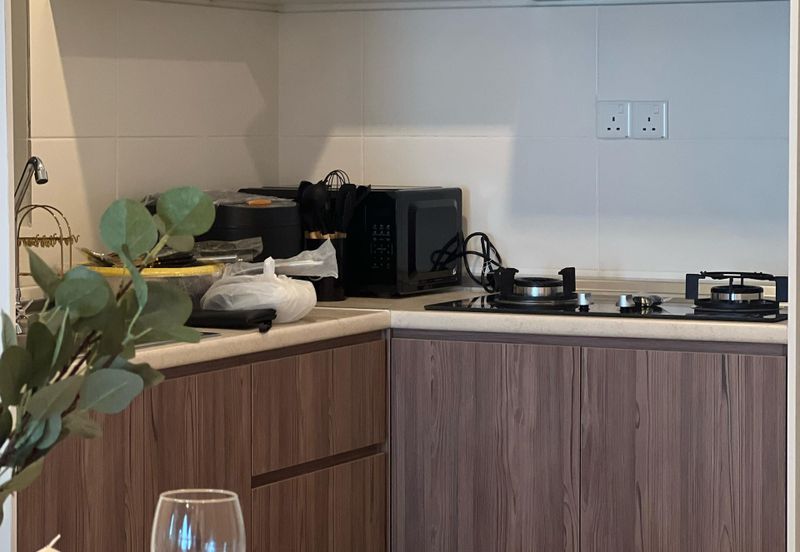 BEAUTIFUL BRAND NEW UNIT! Fully Furnished! Meta City Residence at Seri Kembangan Near MRT for Rent!