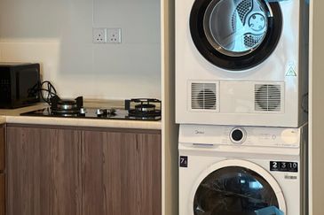 BEAUTIFUL BRAND NEW UNIT! Fully Furnished! Meta City Residence at Seri Kembangan Near MRT for Rent!