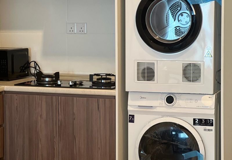 BEAUTIFUL BRAND NEW UNIT! Fully Furnished! Meta City Residence at Seri Kembangan Near MRT for Rent!