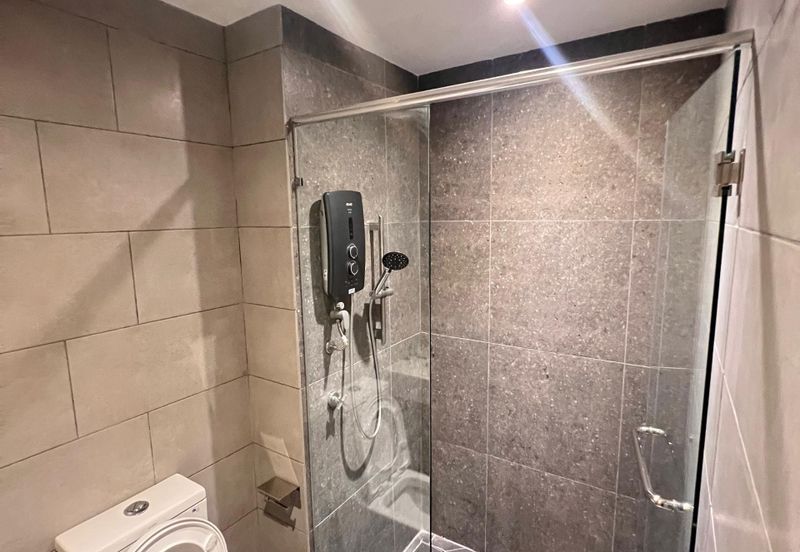 BEAUTIFUL BRAND NEW UNIT! Fully Furnished! Meta City Residence at Seri Kembangan Near MRT for Rent!