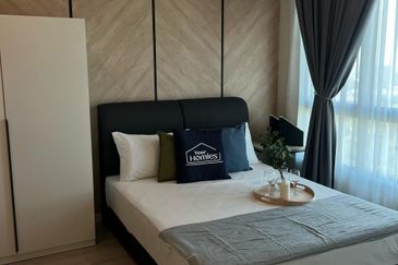 BEAUTIFUL BRAND NEW UNIT! Fully Furnished! Meta City Residence at Seri Kembangan Near MRT for Rent!