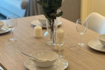 BEAUTIFUL BRAND NEW UNIT! Fully Furnished! Meta City Residence at Seri Kembangan Near MRT for Rent!