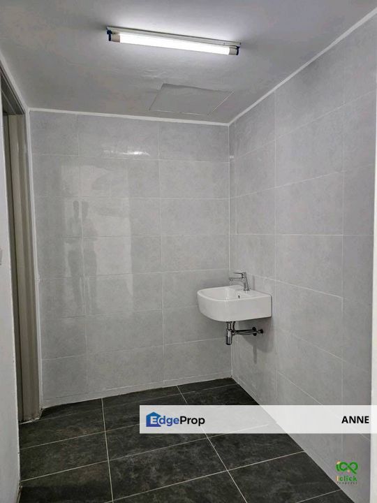 Alam Avenue 2 Shop Shah Alam, Selangor, Shah Alam