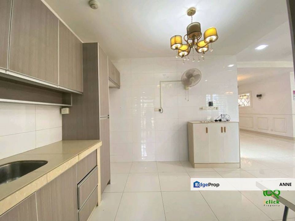 Aqua Villa Townhouse Sek 7 Shah Alam, Selangor, Shah Alam