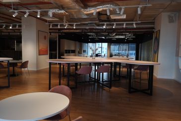 Menara EcoWorld (The Stride Strata Office @ BBCC)