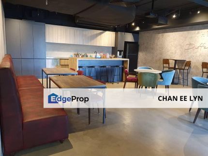 Wisma E&C - Minimalist & Short Walk to Train Station, Kuala Lumpur, Damansara Heights