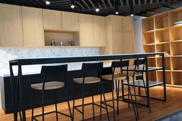 Menara HLX (formerly Menara HLA)