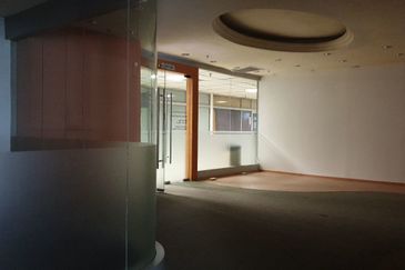 Wisma New Asia - Retail with Road Frontage, Strategic Location w/ Great Rental