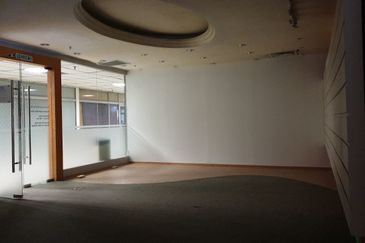 Wisma New Asia - Retail with Road Frontage, Strategic Location w/ Great Rental