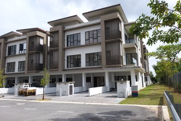 Bandar Sierra Puchong