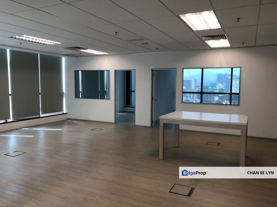 KL Trillion - Partially Fitted Unit w/ Superb View & Great Rental, Kuala Lumpur, KLCC