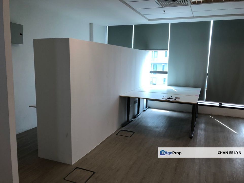 KL Trillion - Partially Fitted Unit w/ Superb View & Great Rental, Kuala Lumpur, KLCC