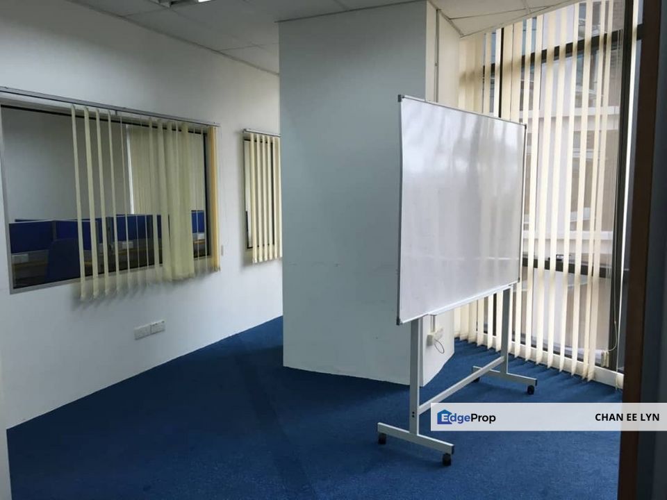 Menara UOA Bangsar - Minimalist Fitted Office w/ LRT Access, Kuala Lumpur, Bangsar