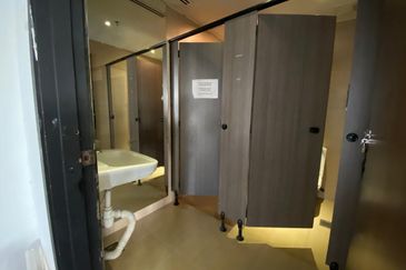 Menara AIA Sentral (formerly Menara Standard Chartered)