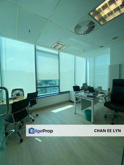 Minimalist Nicely Fitted w/ Strategic Location @Surian Tower, Selangor, Mutiara Damansara
