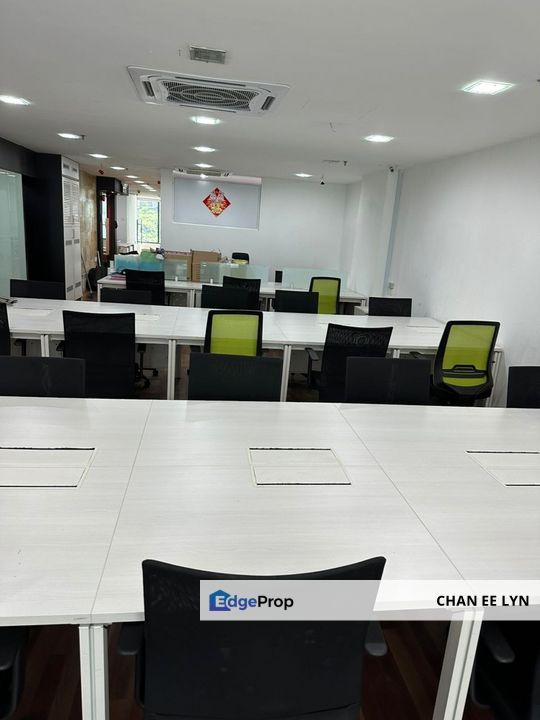 Megan Avenue 1 - Bright, White & Lovely Fully Fitted w/ Great Rental, Kuala Lumpur, KLCC