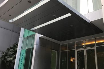 Soho Suites KLCC - Small, Minimalist Fitted Office w/ Great Rental