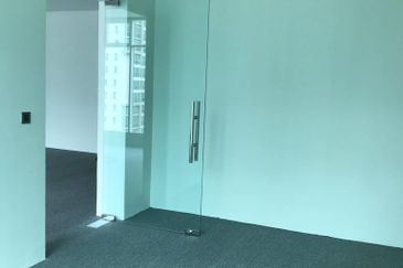 Soho Suites KLCC - Small, Minimalist Fitted Office w/ Great Rental