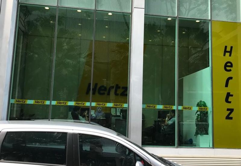 Soho Suites KLCC - Small, Minimalist Fitted Office w/ Great Rental