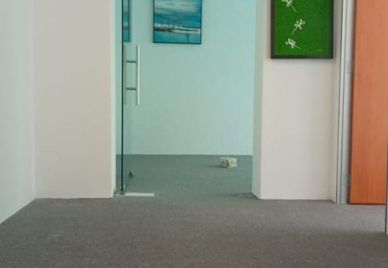 Soho Suites KLCC - Small, Minimalist Fitted Office w/ Great Rental