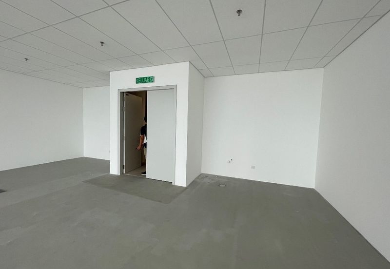 Menara EcoWorld (The Stride Strata Office @ BBCC)