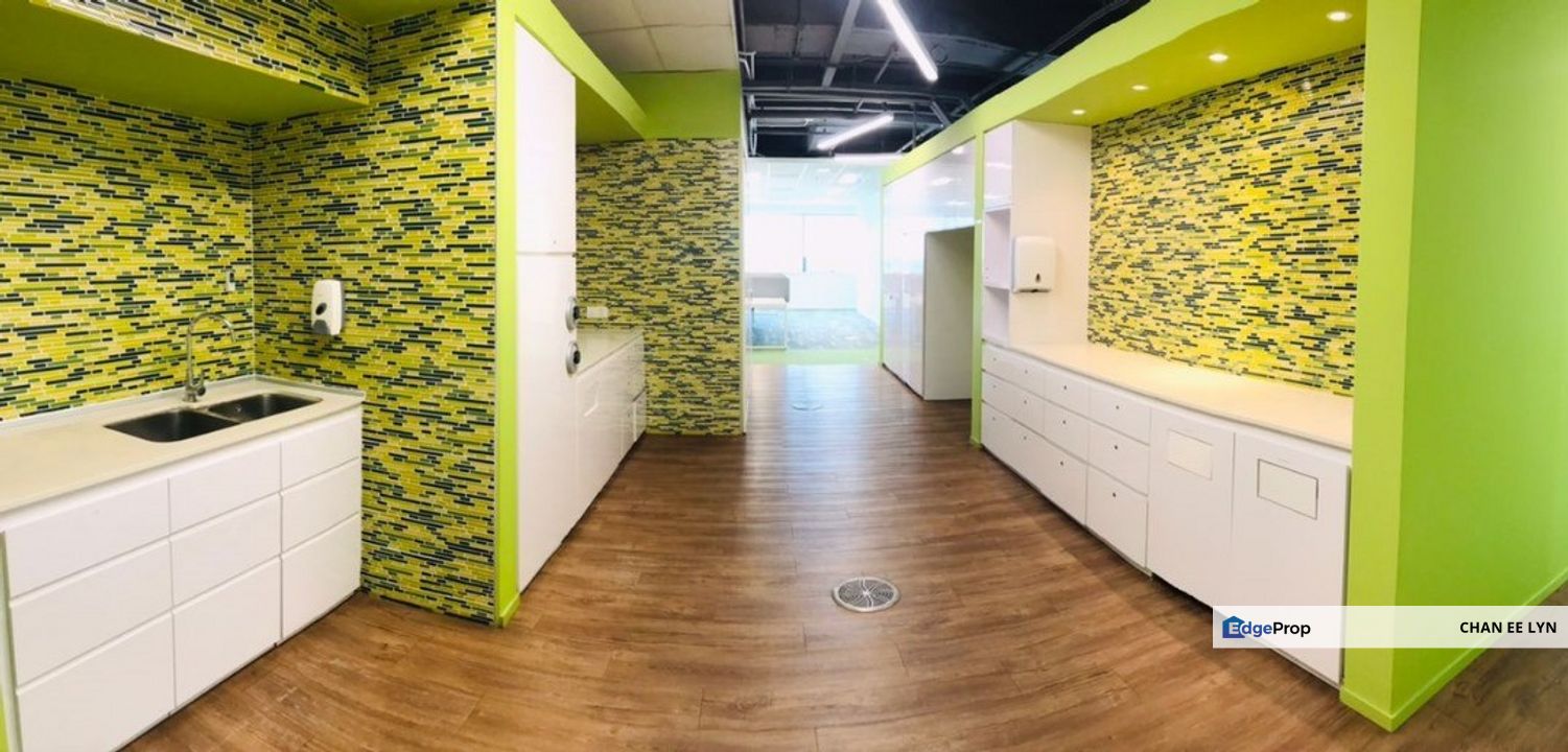 PFCC Puchong - Bright Lovely Fully Fitted Office w/Great Rates, Selangor, Bandar Puteri Puchong