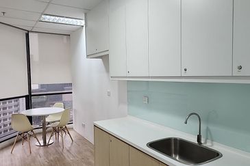 Menara HLX (formerly Menara HLA)