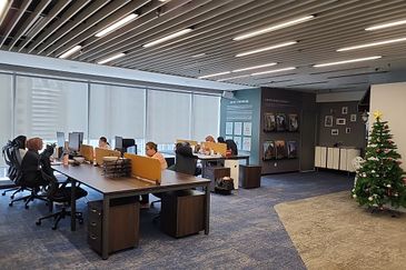 CIMB Hub (Formerly known as Kenanga International)