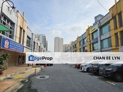 Lovely Fitted Shop/Retail space @Kuchai Business Park For Sale , Kuala Lumpur, KL City