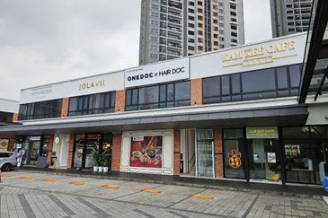 Tropika Bukit Jalil-Lovely Spacious Retail Podium 